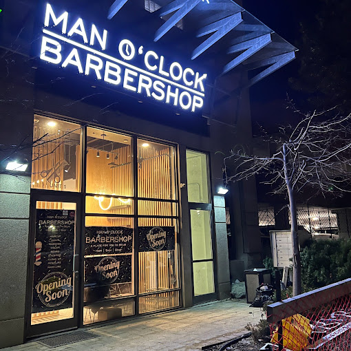 Man O'Clock Barbershop