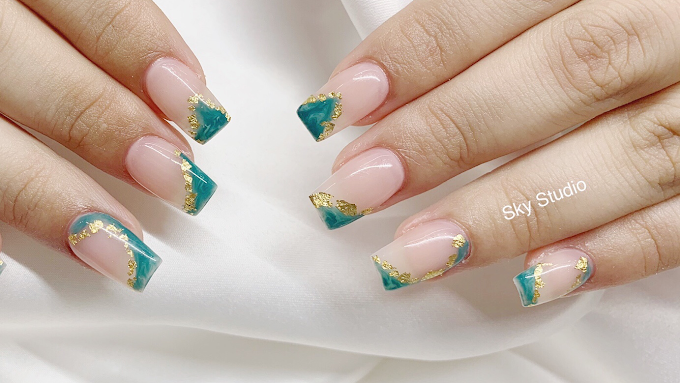 SKY NAIL STUDIO -Confederation Plaza